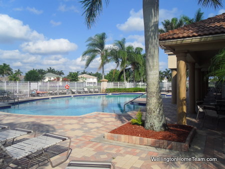 Exploring Grand Isles Wellington Florida: Pool